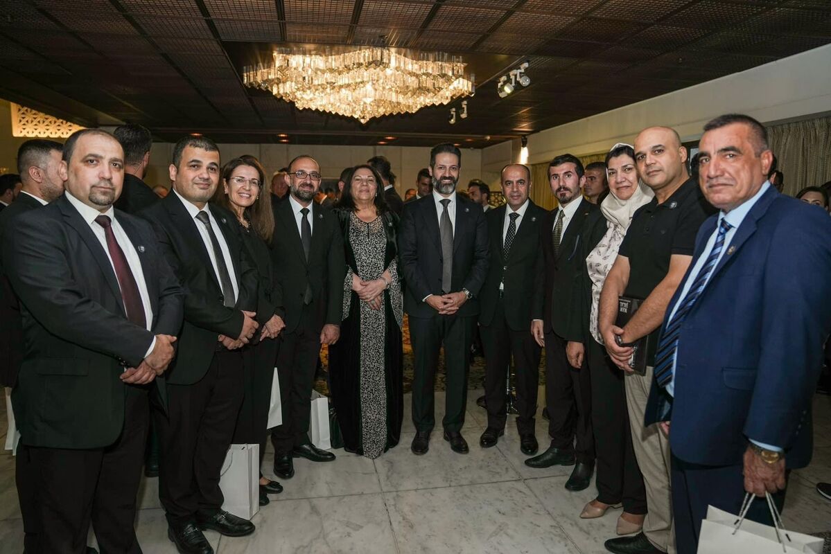 Men ozim suratga tushaman va porno qilaman.